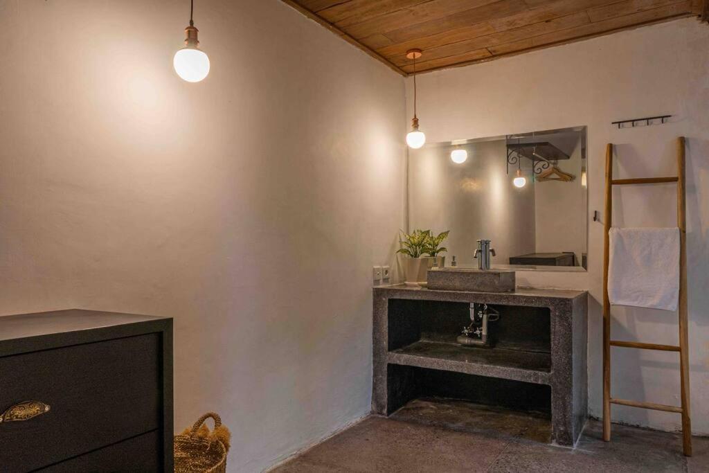 Berawa Canggu Stylish Joglo 3 Bedrooms Private Villa With Private Pool Exteriör bild